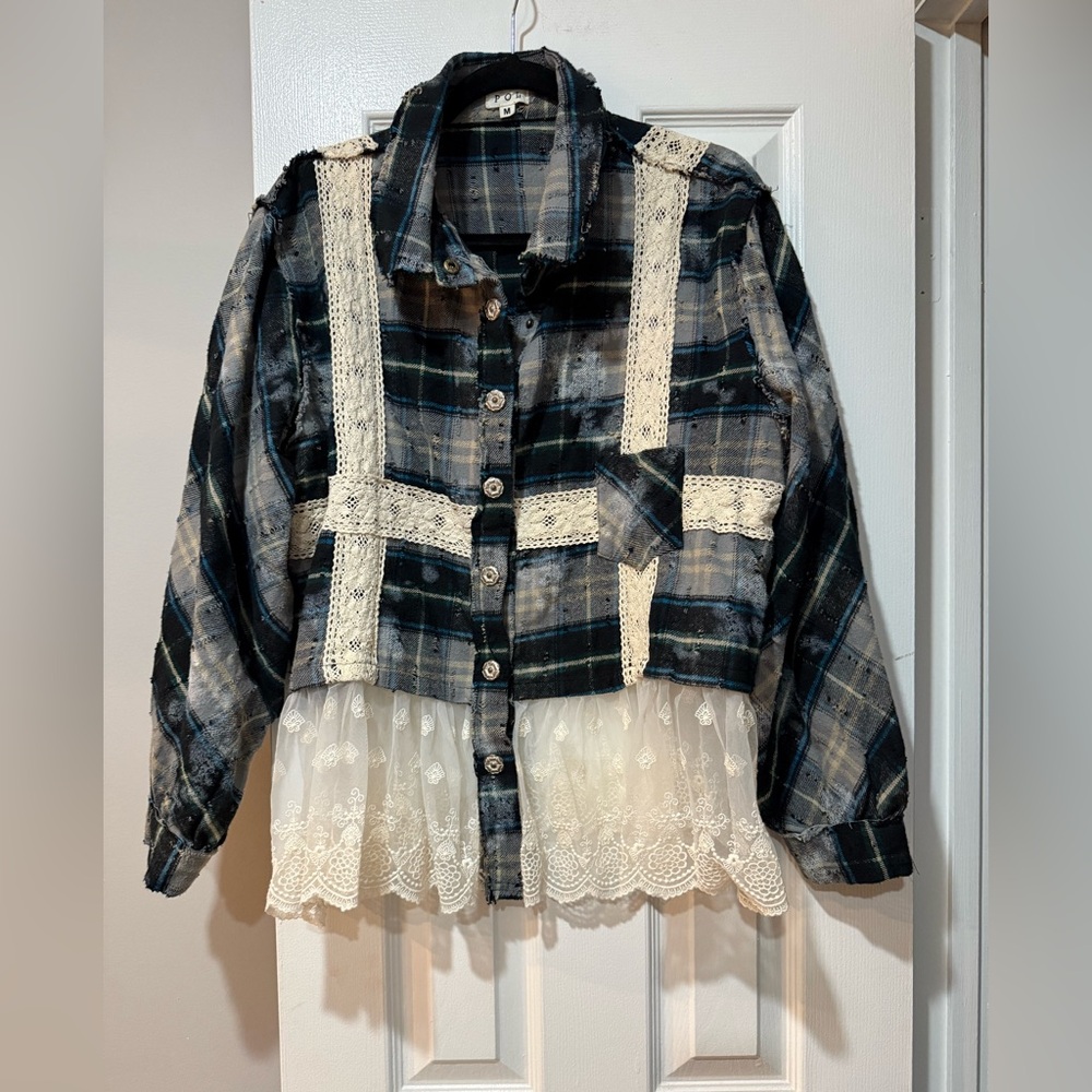 Beautiful new POL blouse